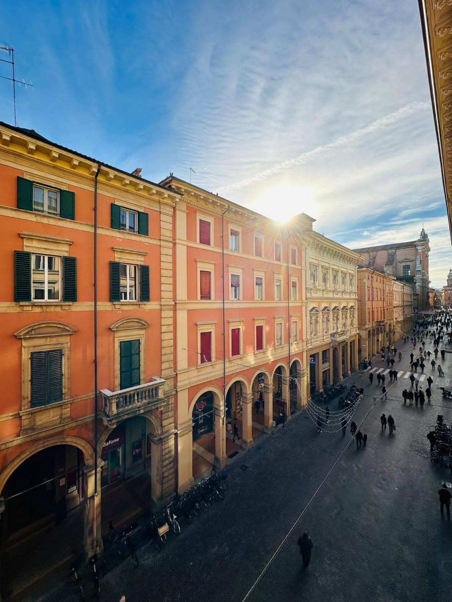 Whouse Suite Apartament Indipendenza Bologna Bagian luar foto